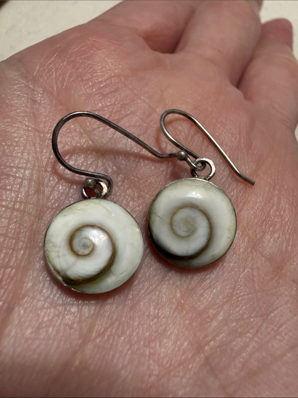 Sterling silver 925 White Spiral Fossil Shell Drop Earrings